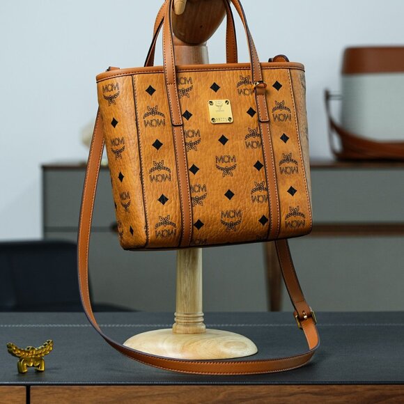 ❤️✨MCM mini aren top-zip shopper in visetos bag ✨ - Picture 6 of 8